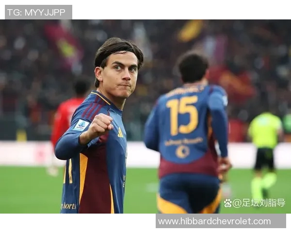 低调自律的足球明星如何在赛场与生活中保持平衡与专注