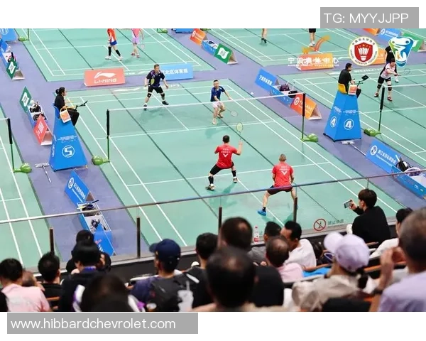 重庆羽毛球队总决赛精彩配合展现团队默契与实力分析